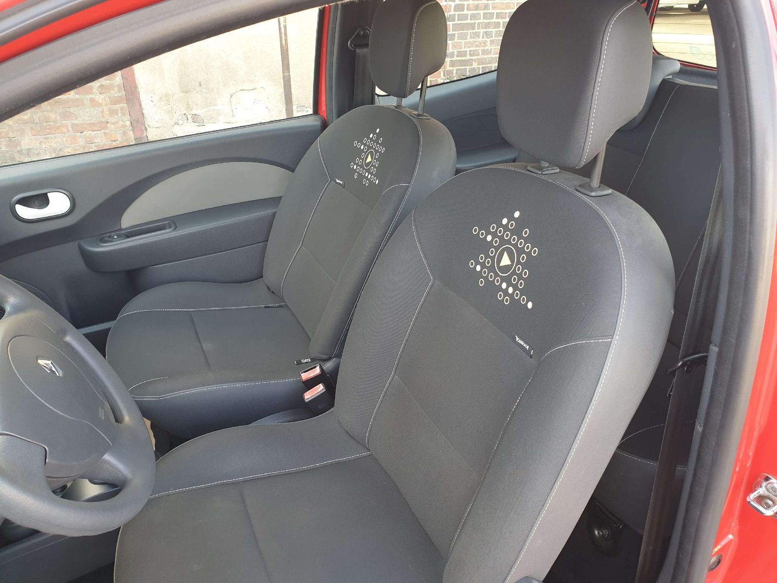 Twingo TÜV NEU/ Klima/ Allwetterreifen – Bild 9