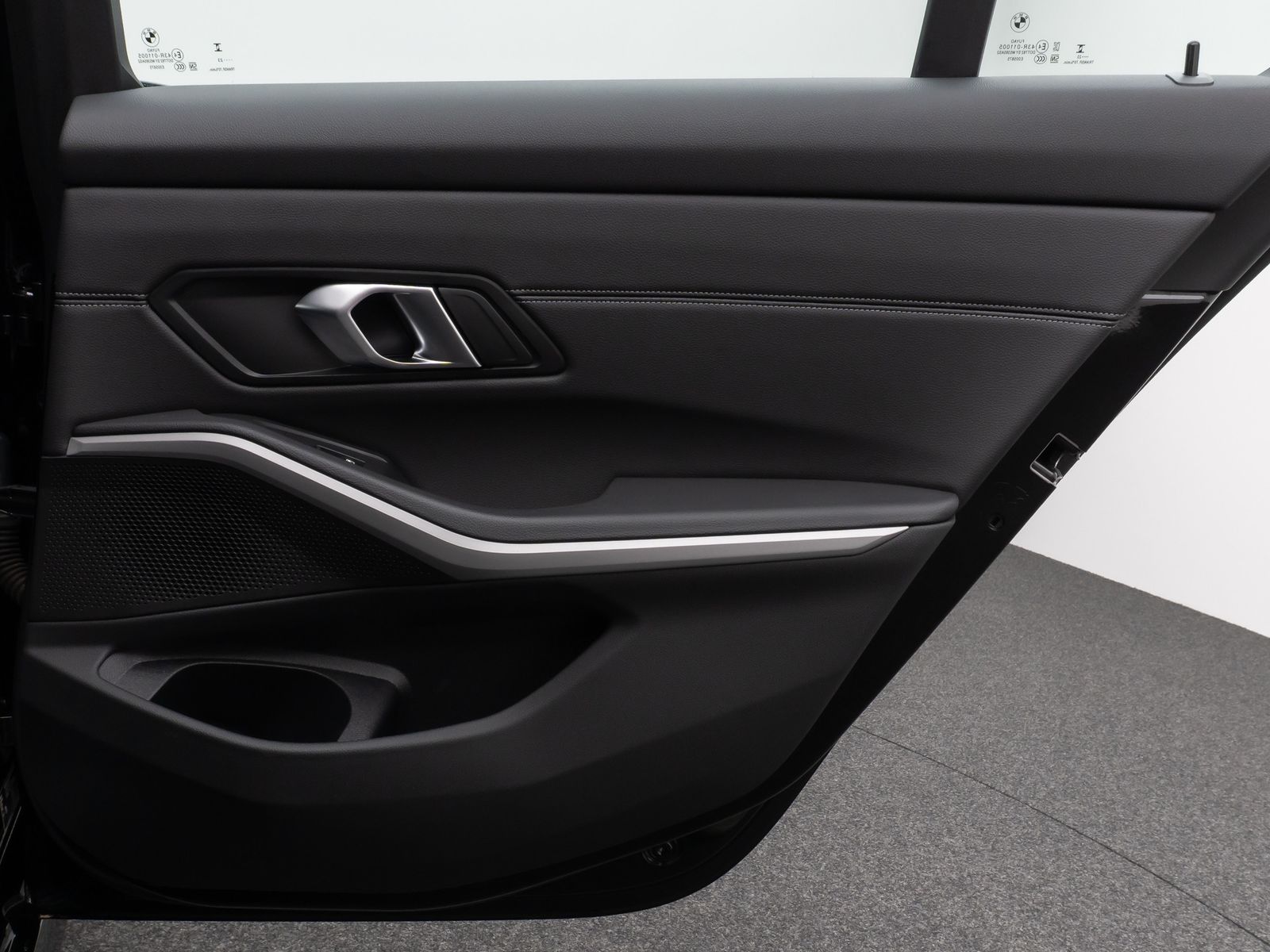 Fahrzeugabbildung BMW 320d Kamera DAB HiFi Leder Komfort Sport LED