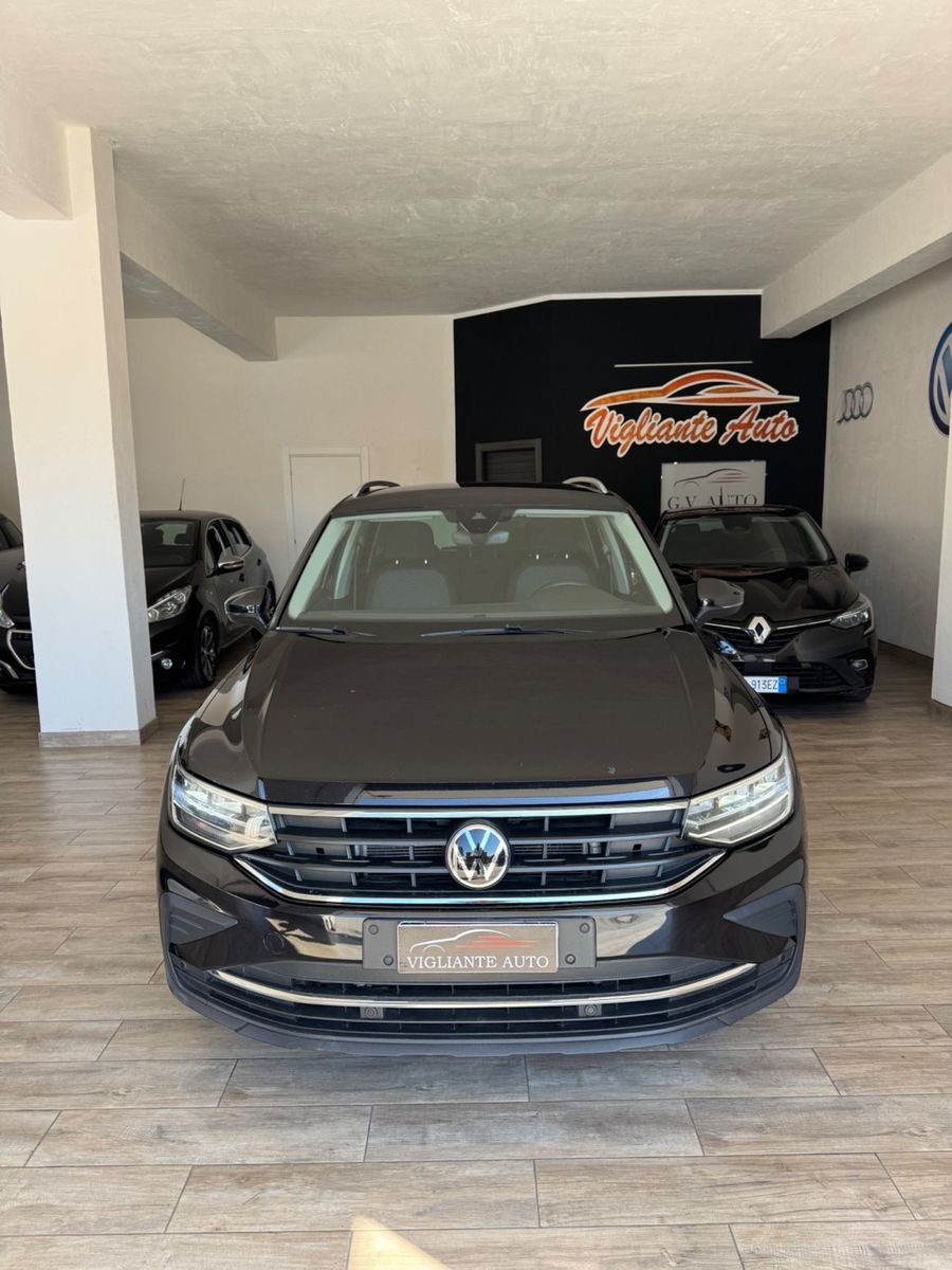 Volkswagen Tiguan 2.0 TDI 150 CV SCR DSG Eleganc imagem 2
