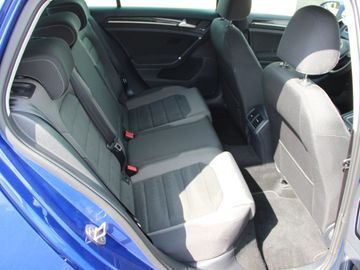 Volkswagen Golf VII 1.5 TSI Highline R line KLIMA LED XENON