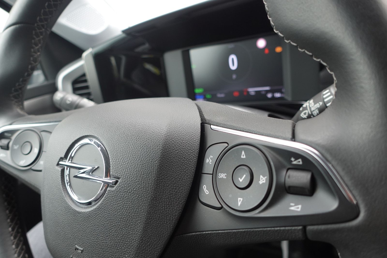 Fahrzeugabbildung Opel Mokka-e Elegance,Navi,Kamera,Sitzhzg,Allwetter
