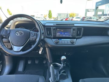 Toyota RAV 4 - 12