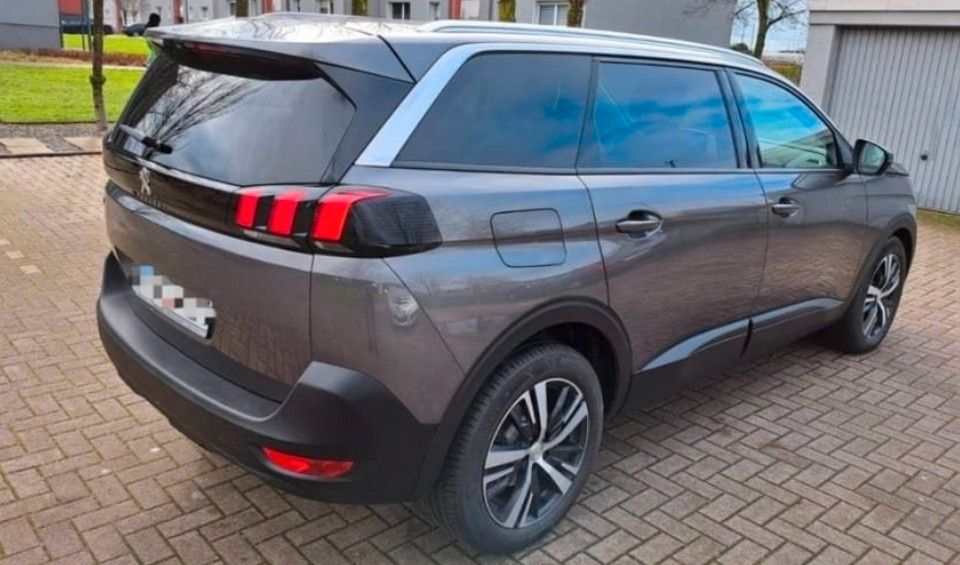 Image of Peugeot 5008