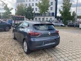 Renault Clio V E-TECH 140 - Renault Clio mit Hybrid-Antrieb