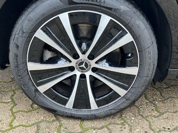 Bild 4 Mercedes-Benz E 300 de 4Matic Avantgarde AHK