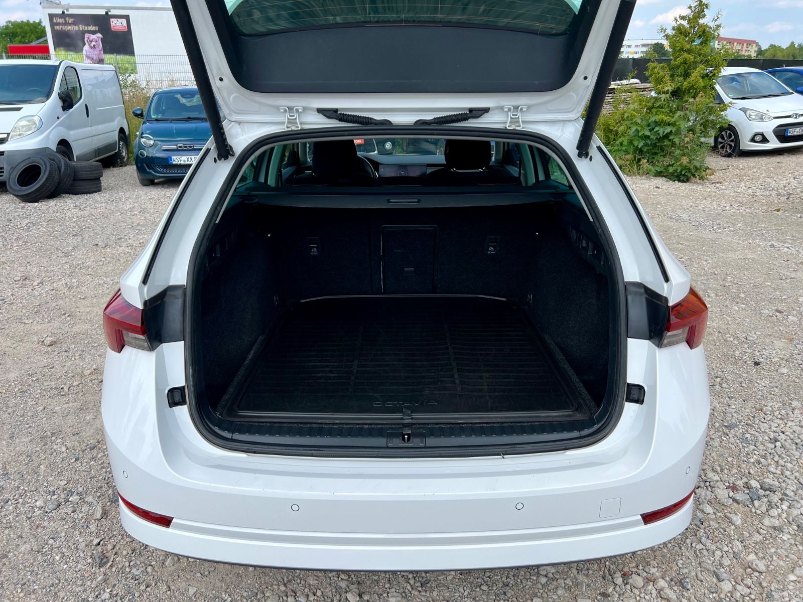 SKODA Octavia Ambition AAC AHK SHZ NAVI