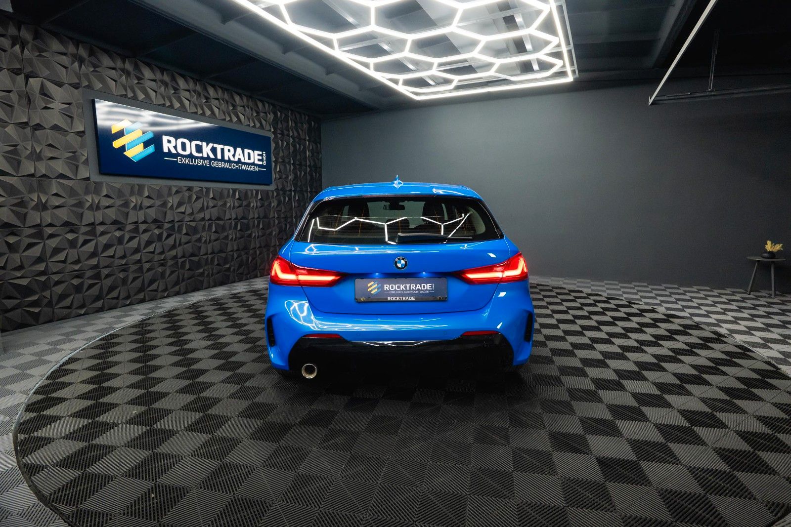 Fahrzeugabbildung BMW 118i M Sport Twin-Turbo Shadow Line *LED*DAB*