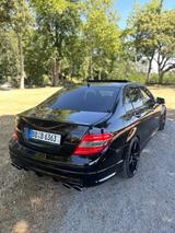 Mercedes-Benz C 63 AMG Top Zustand Service+Reifen Neu  - Mercedes-Benz R63