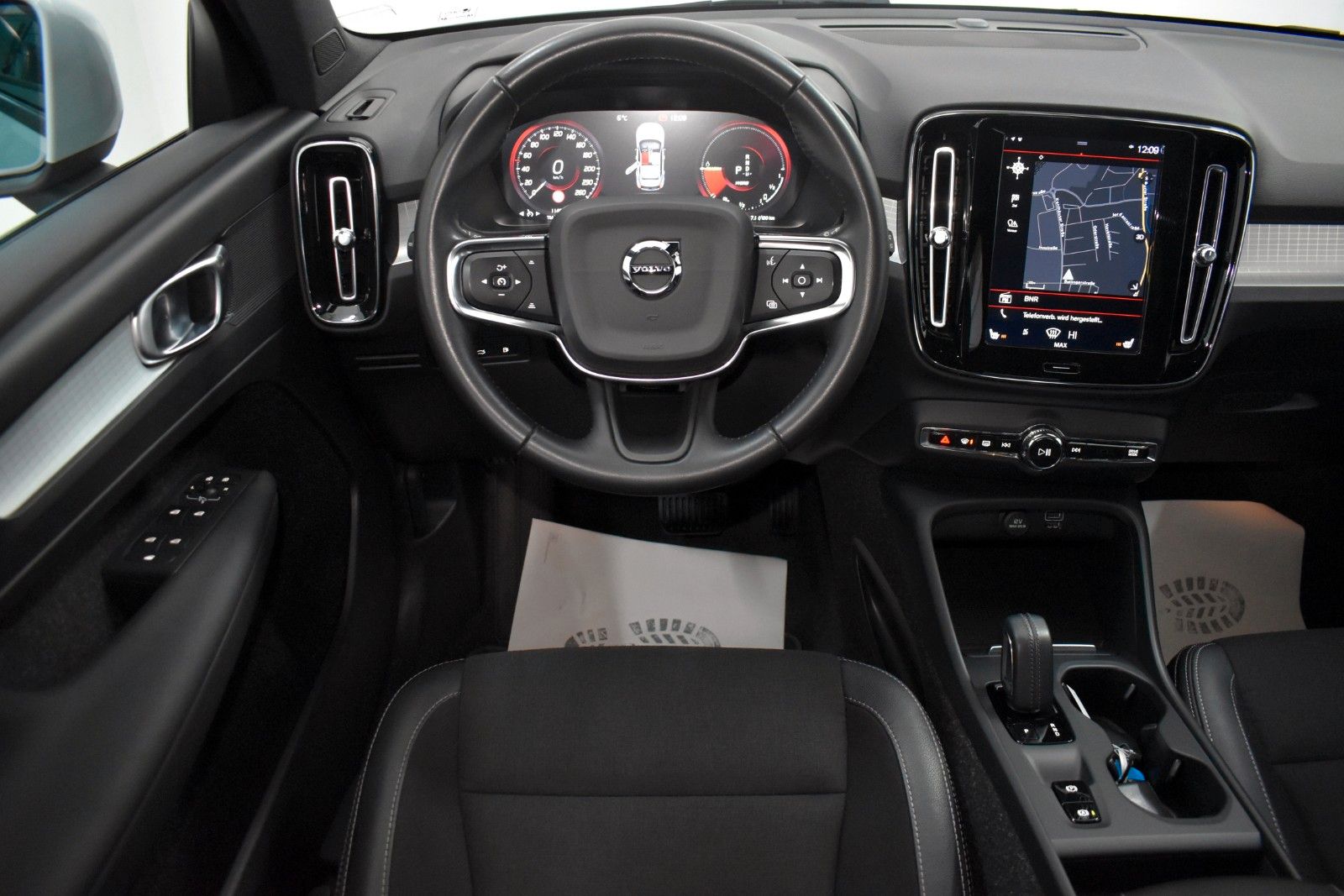 Fahrzeugabbildung Volvo XC40 Inscription T5, T.Leder,Navi,LED,SH,DAB