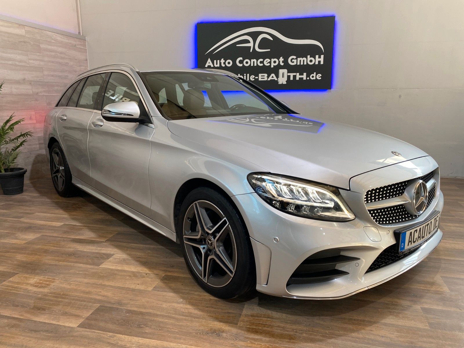 Mercedes-Benz C220d T 4Matic MOPF +AMG+LED+Leder+AHK+RFK imagem 2