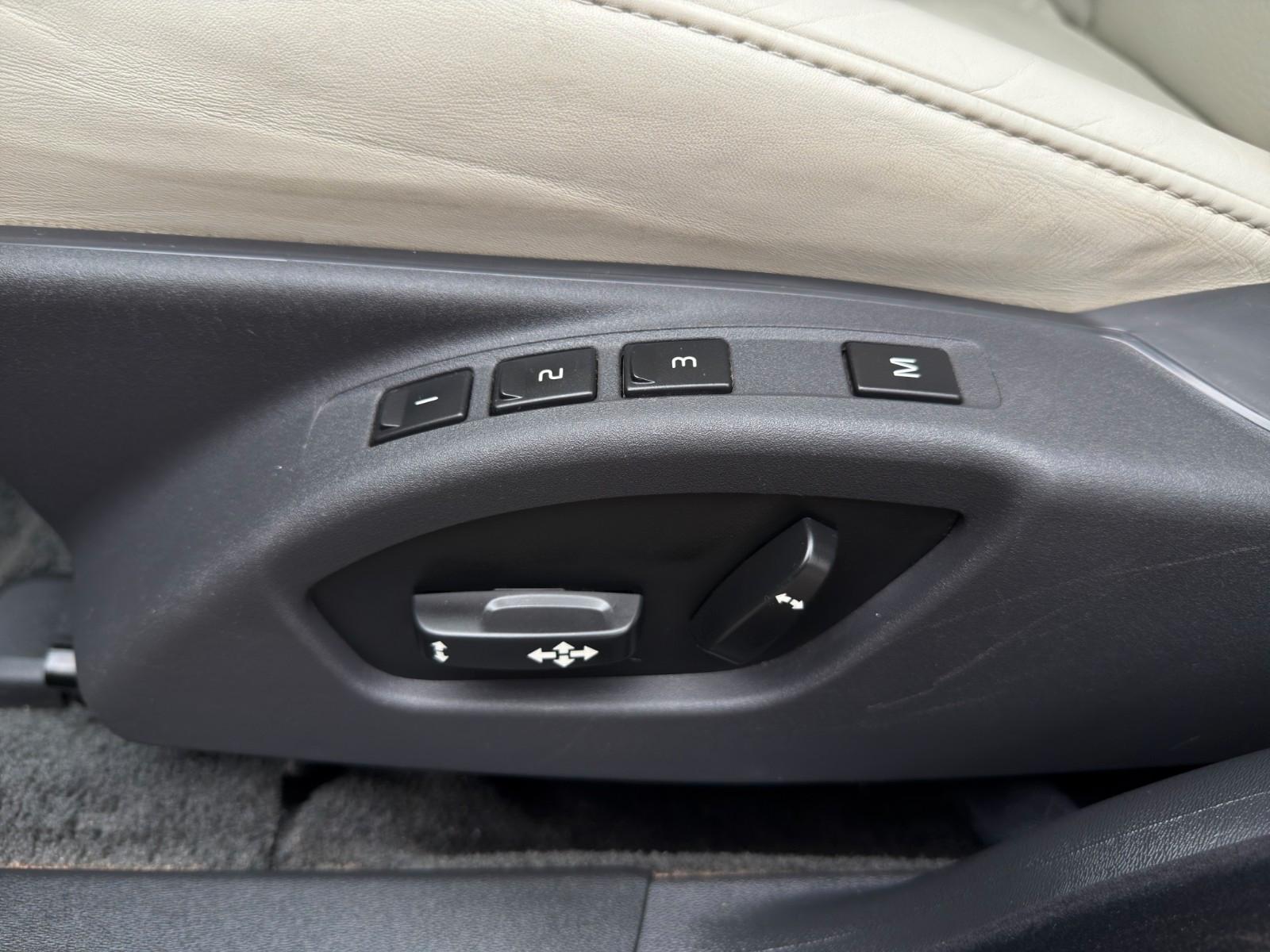 Volvo V70 D4 181 ch Summum • Cuir beige • GPS • Bi-Xénon • Webasto • Siège mémoire