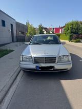 Mercedes-Benz C 180 CLASSIC Classic - Mercedes-Benz C Class aus dem Jahr 1994