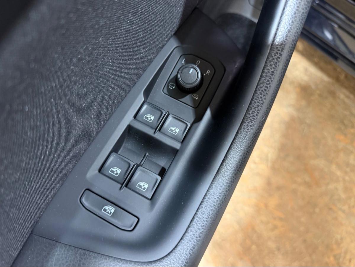 Volkswagen Passat Variant Business 2.0TDI DSG/STANDHEIZ/AHK