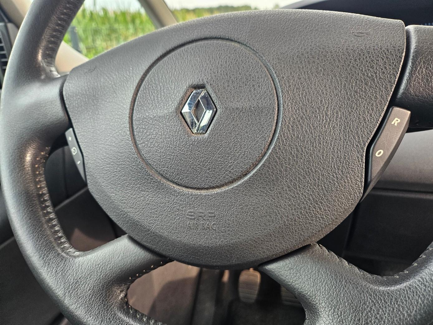 Renault Espace 2009 — photo 13