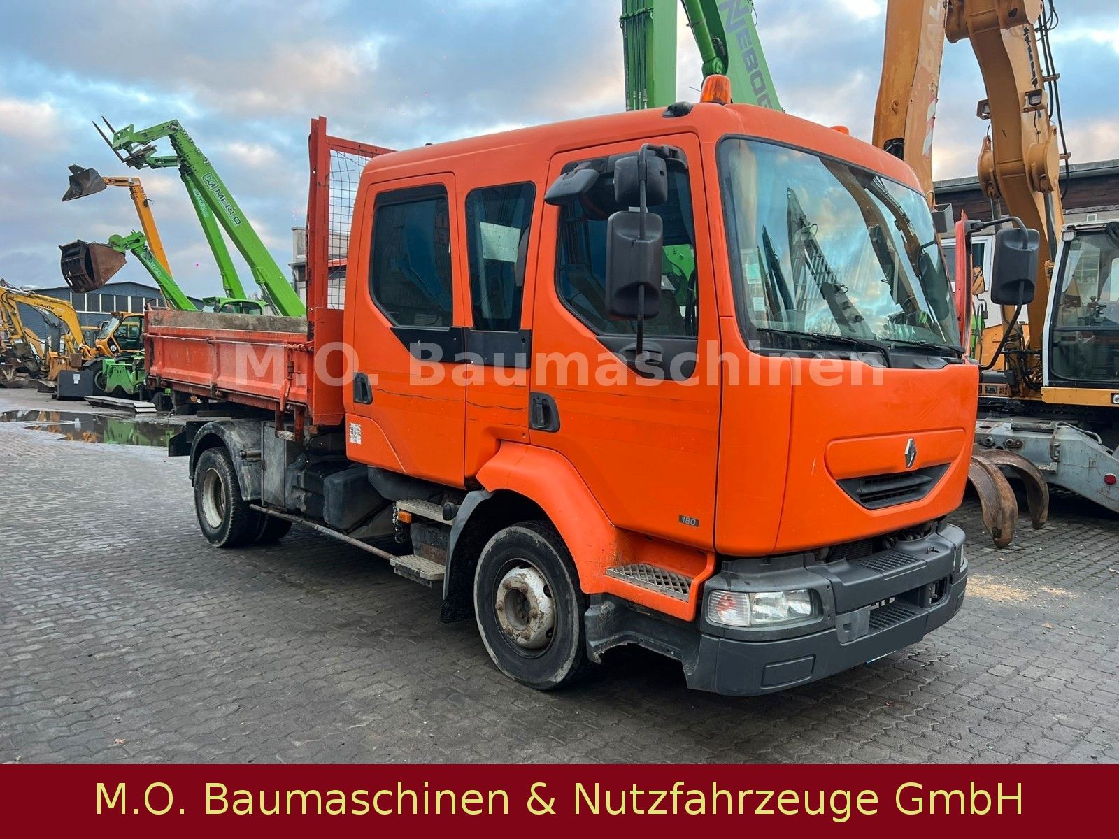 Fahrzeugabbildung Renault Midlum 180-12 / Doka / 3-seiten Kipper /