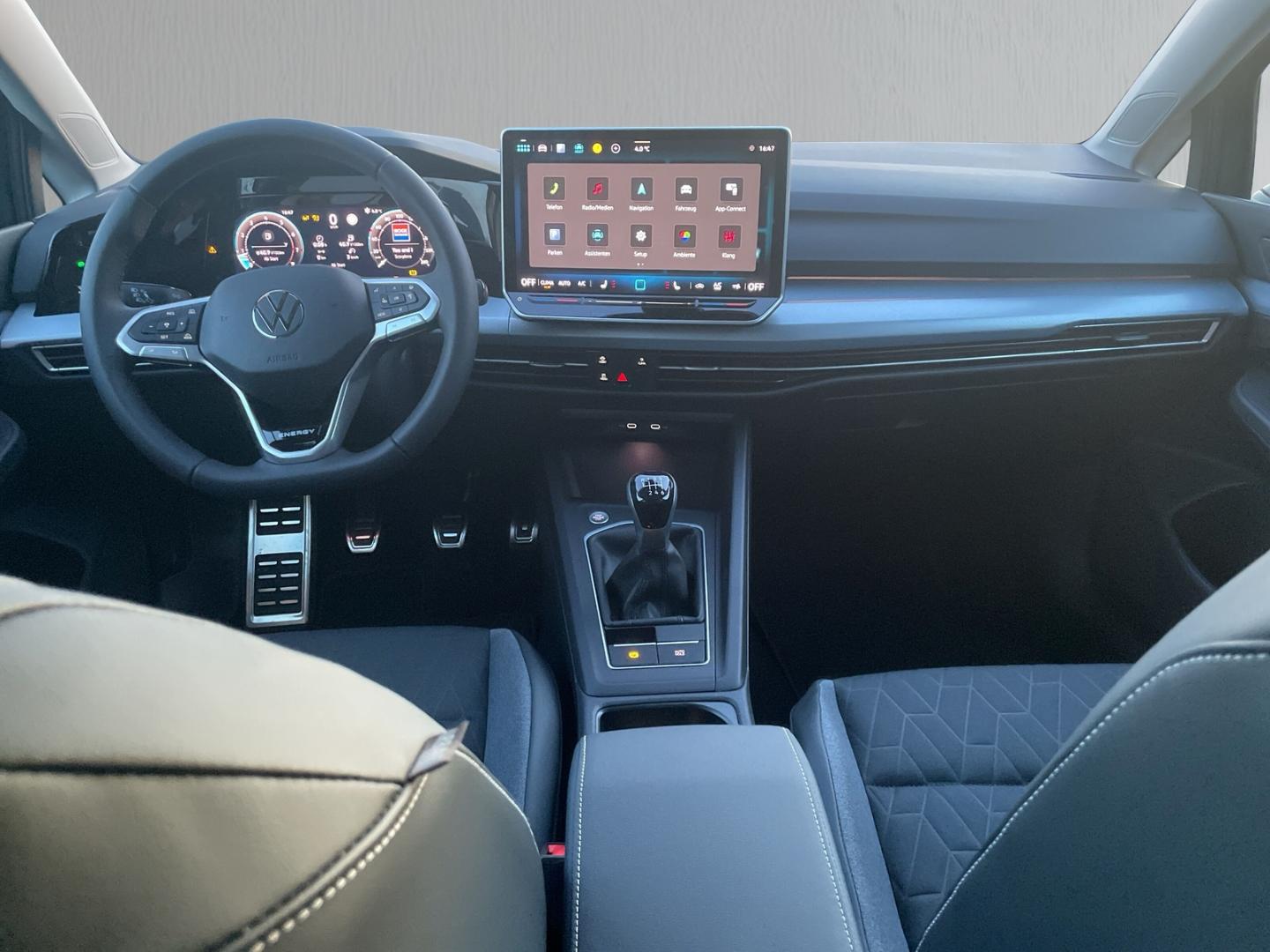 Volkswagen Golf 1.5 TSI Energy LED AHK PDC GJR SHZ LenkradH, миниатюра 9