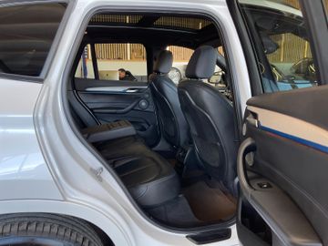 BMW X1 xDrive 25 i M Sport *PANO*LED*PDC*NAVI*LEDER*