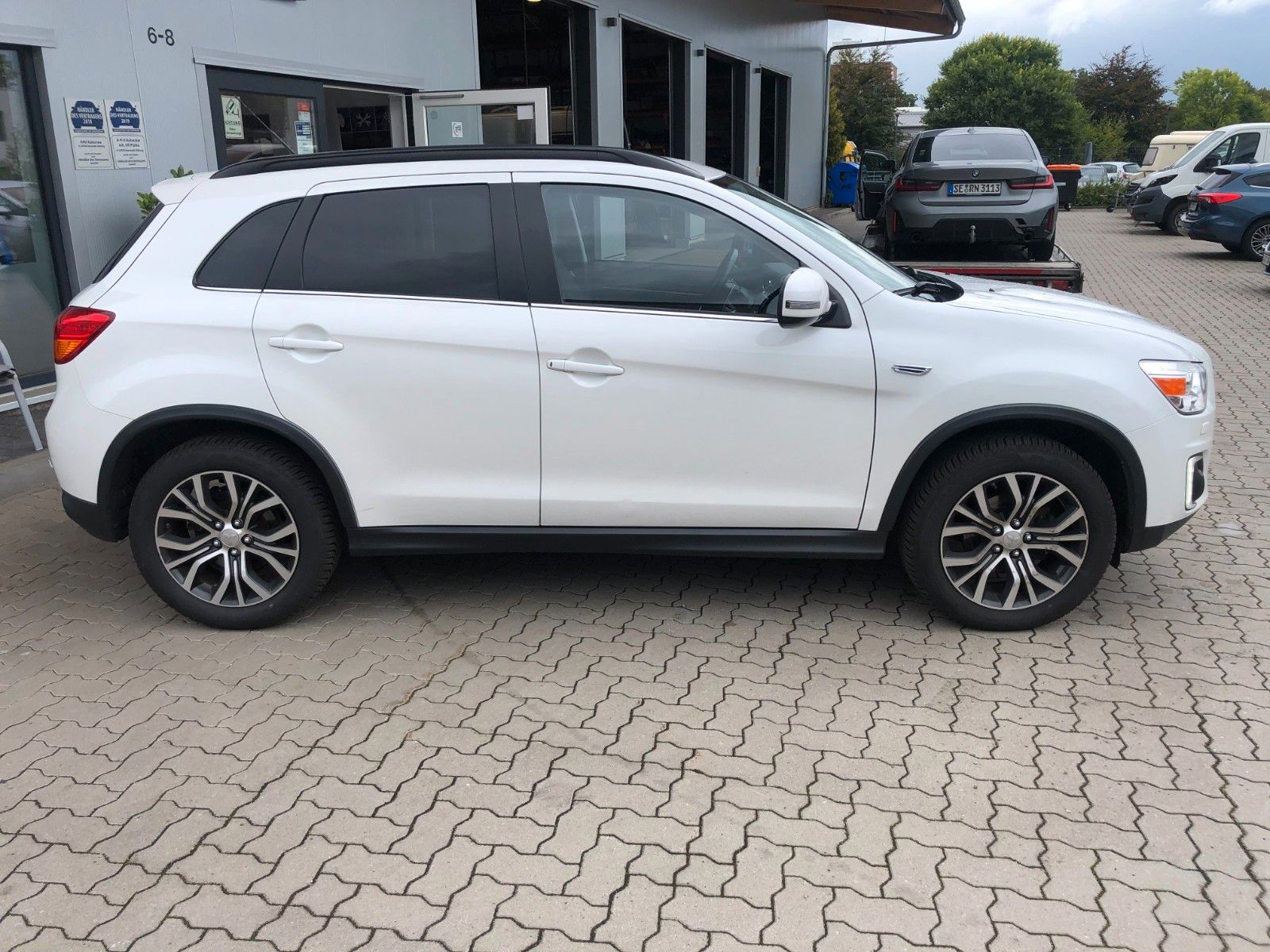 Fahrzeugabbildung Mitsubishi ASX SUV-Star+ 4WD Hagelschaden