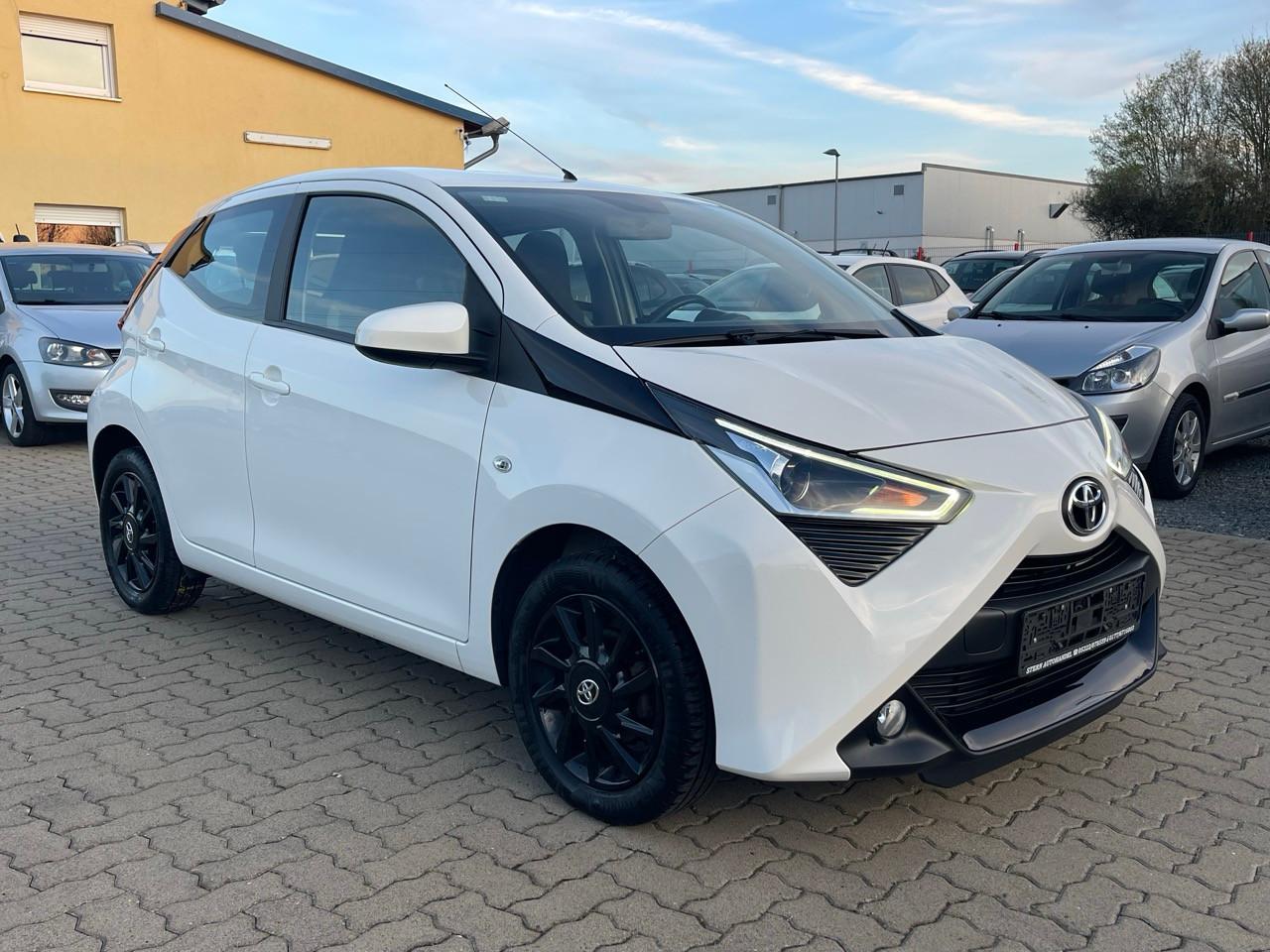Toyota Aygo AYGO x-play club, Klima,Scheckheftgepflegt