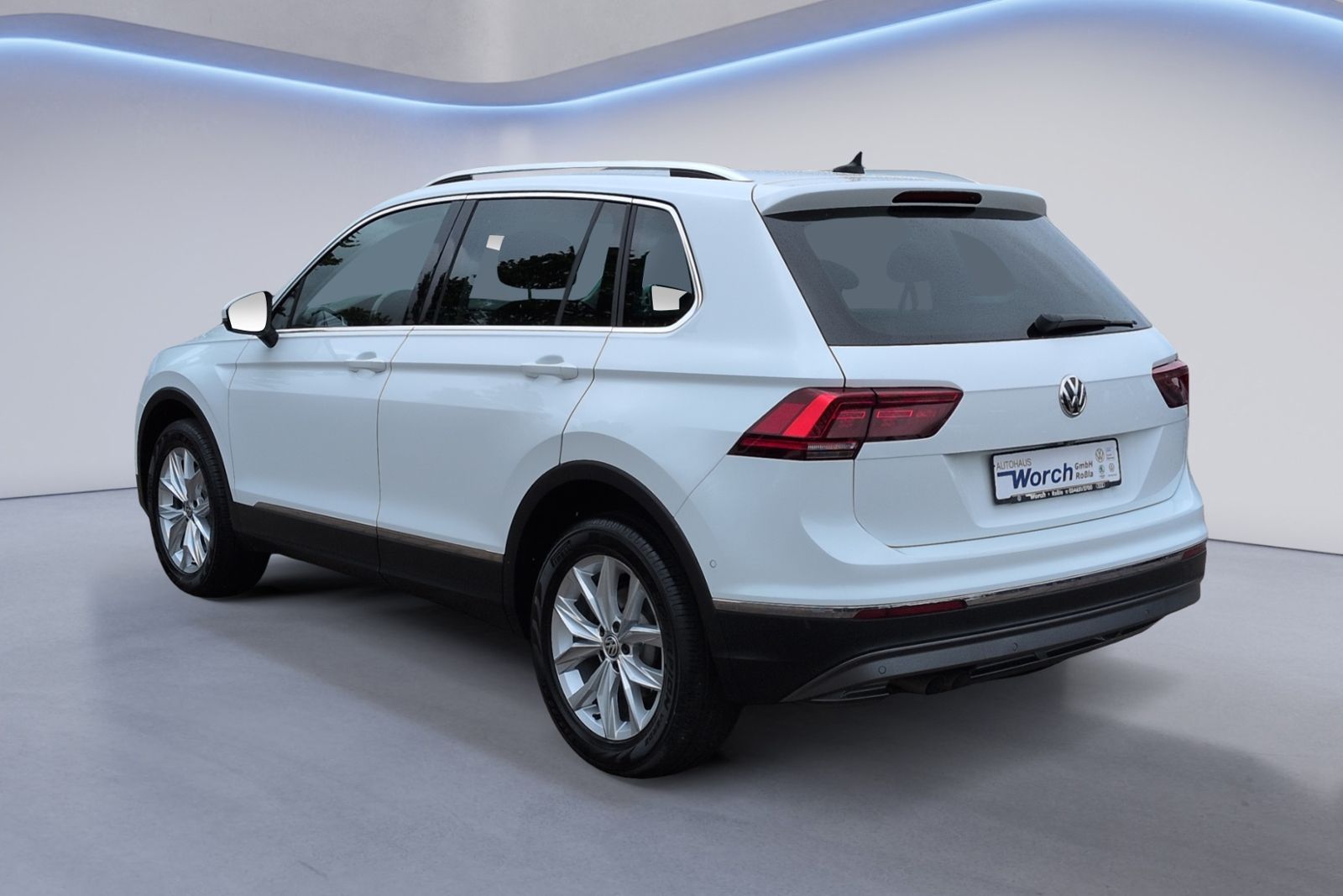 Tiguan 2.0 TDI DSG 4M Highline AHK+PANO+Head-UP