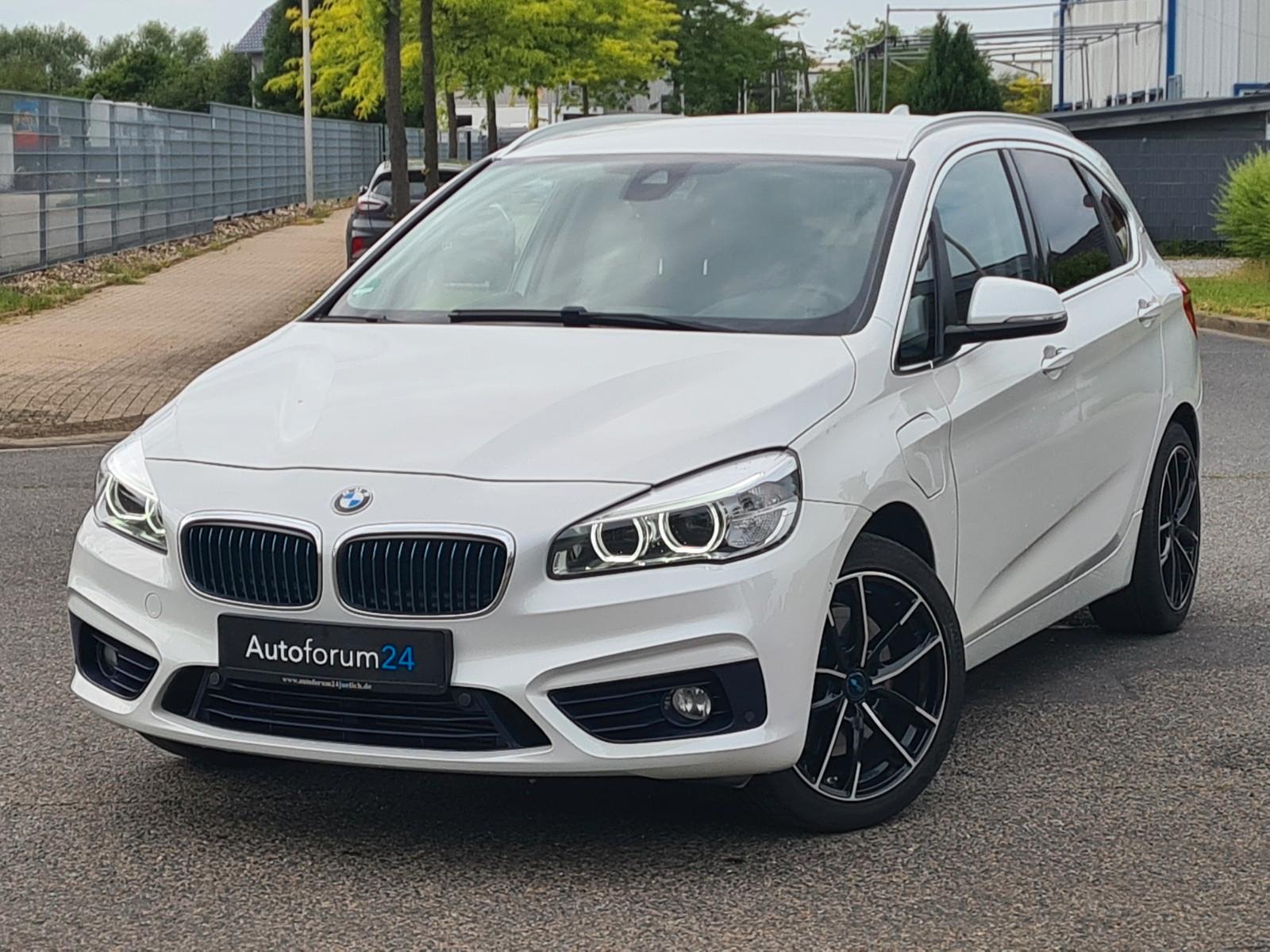 BMW Active Tourer 225 xe Sport Line *Autom.*Navi*PDC