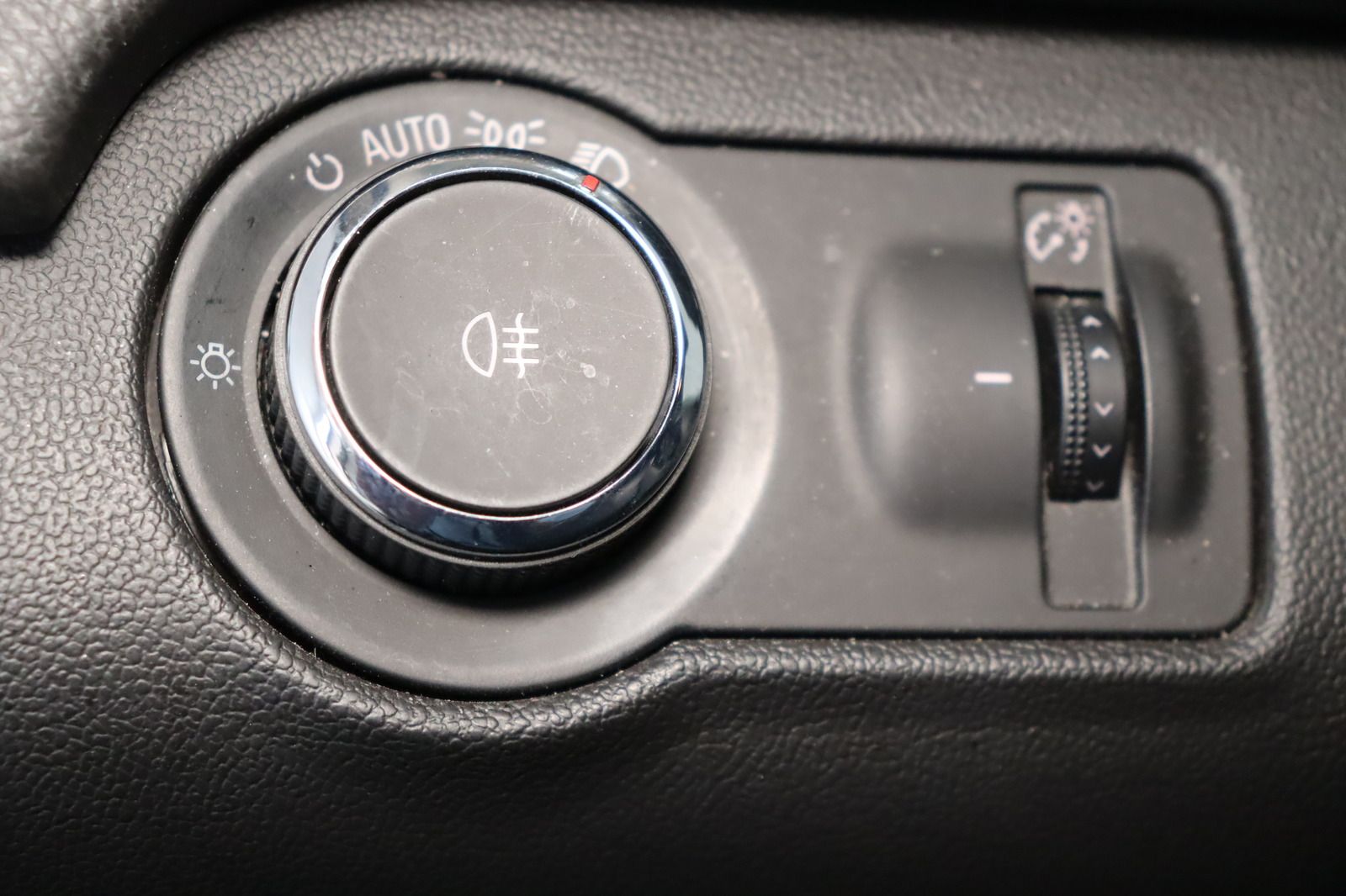 Fahrzeugabbildung Opel Insignia A Sports Tourer Innovation 4x4