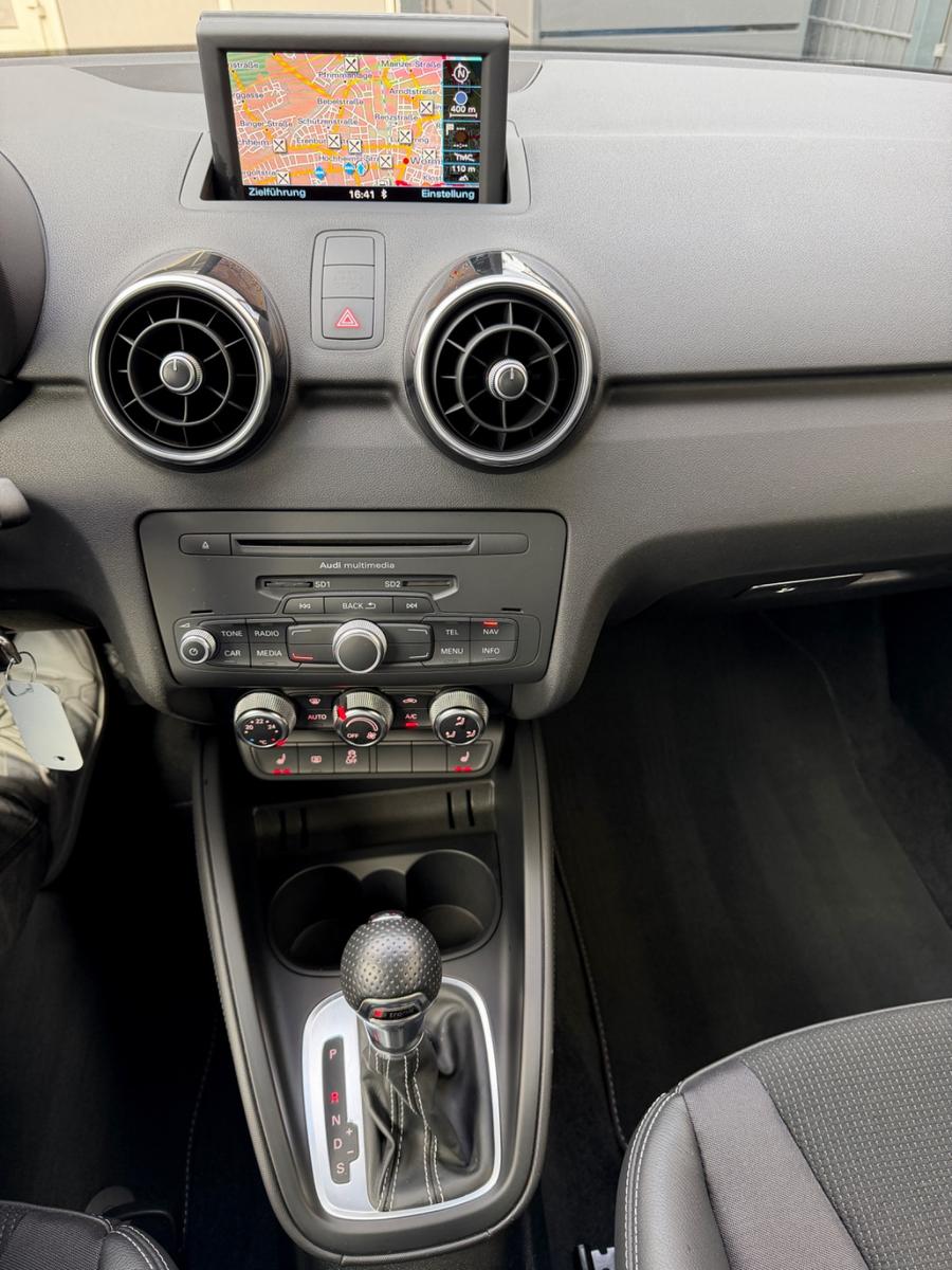 Audi A1 S-Line Sportpaket*1HD*AUTOM*NAV*PDC*LED*73TKM