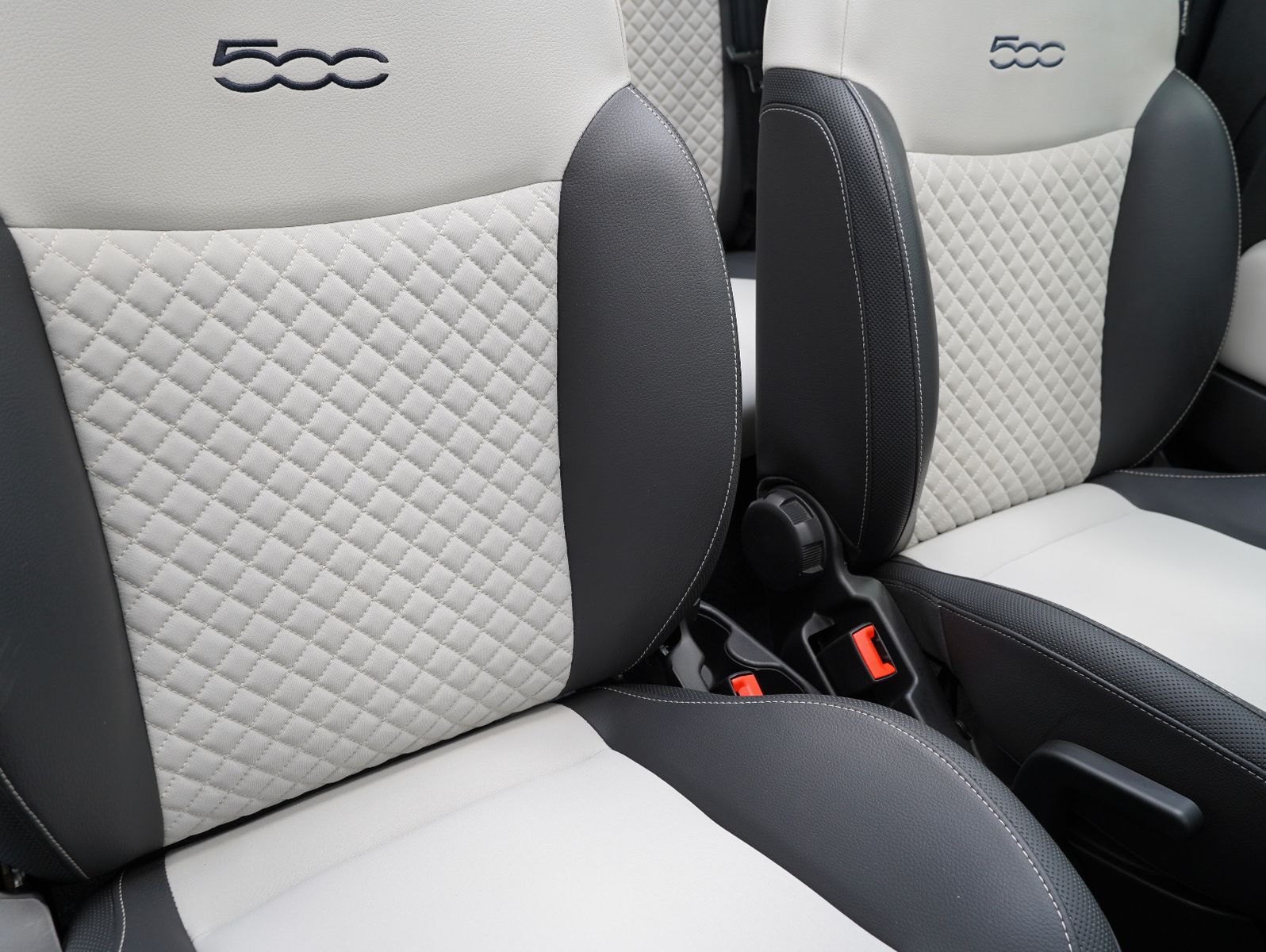 Fahrzeugabbildung Fiat 500C Dolcevita Cabrio