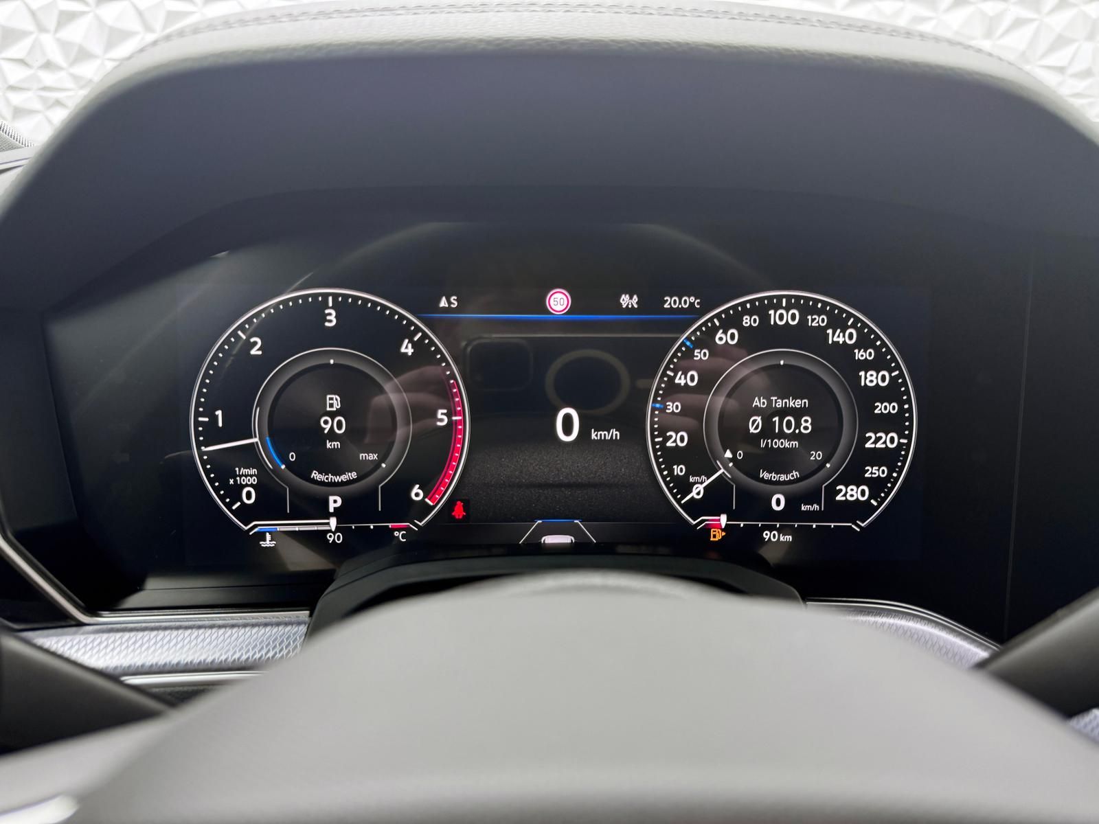 Fahrzeugabbildung Volkswagen 3.0 TDI R-LINE/ALLRADLENK/DYNAUDIO/STANDHZ/AHK/M