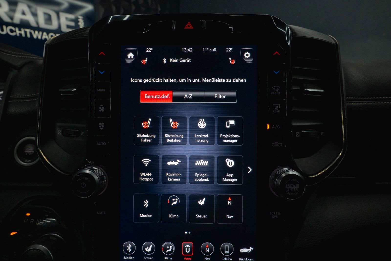 Fahrzeugabbildung Dodge RAM 5.7 V8 HEMI 4x4 OFFROAD Night-Paket LONGBED