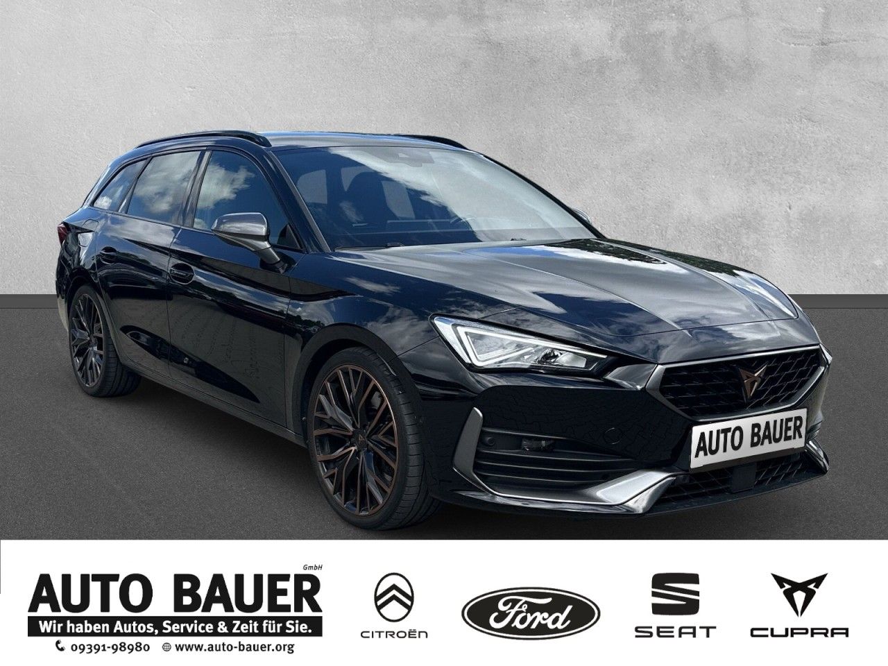 Fahrzeugabbildung CUPRA Leon VZ Sportstourer 2.0 TSI 245 PS DSG - mit KI generiert/bearbeitet