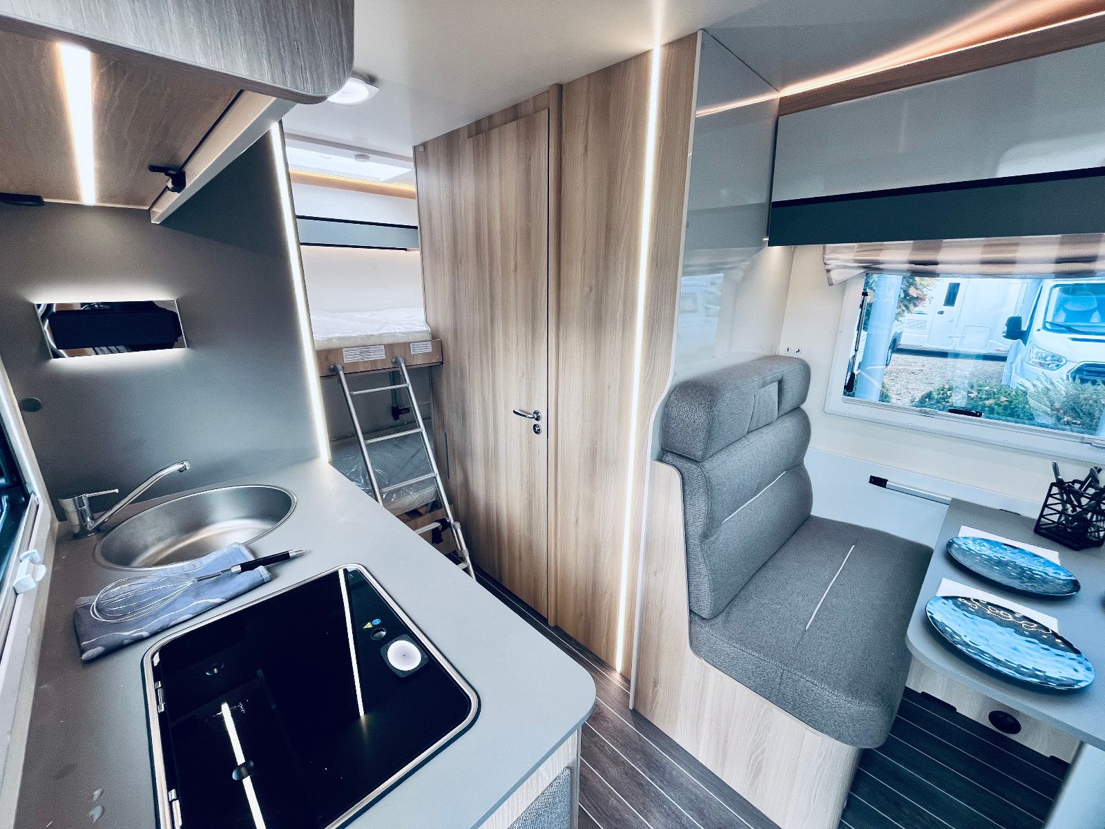 Fahrzeugabbildung NobelART A-9000 - Modell 2026