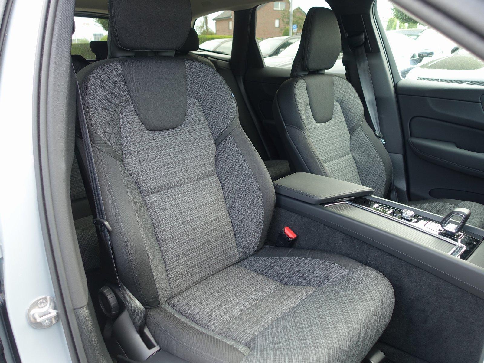 Volvo XC60 Core Facelift! T6 AWD Plug-in Hybrid/Kamera
