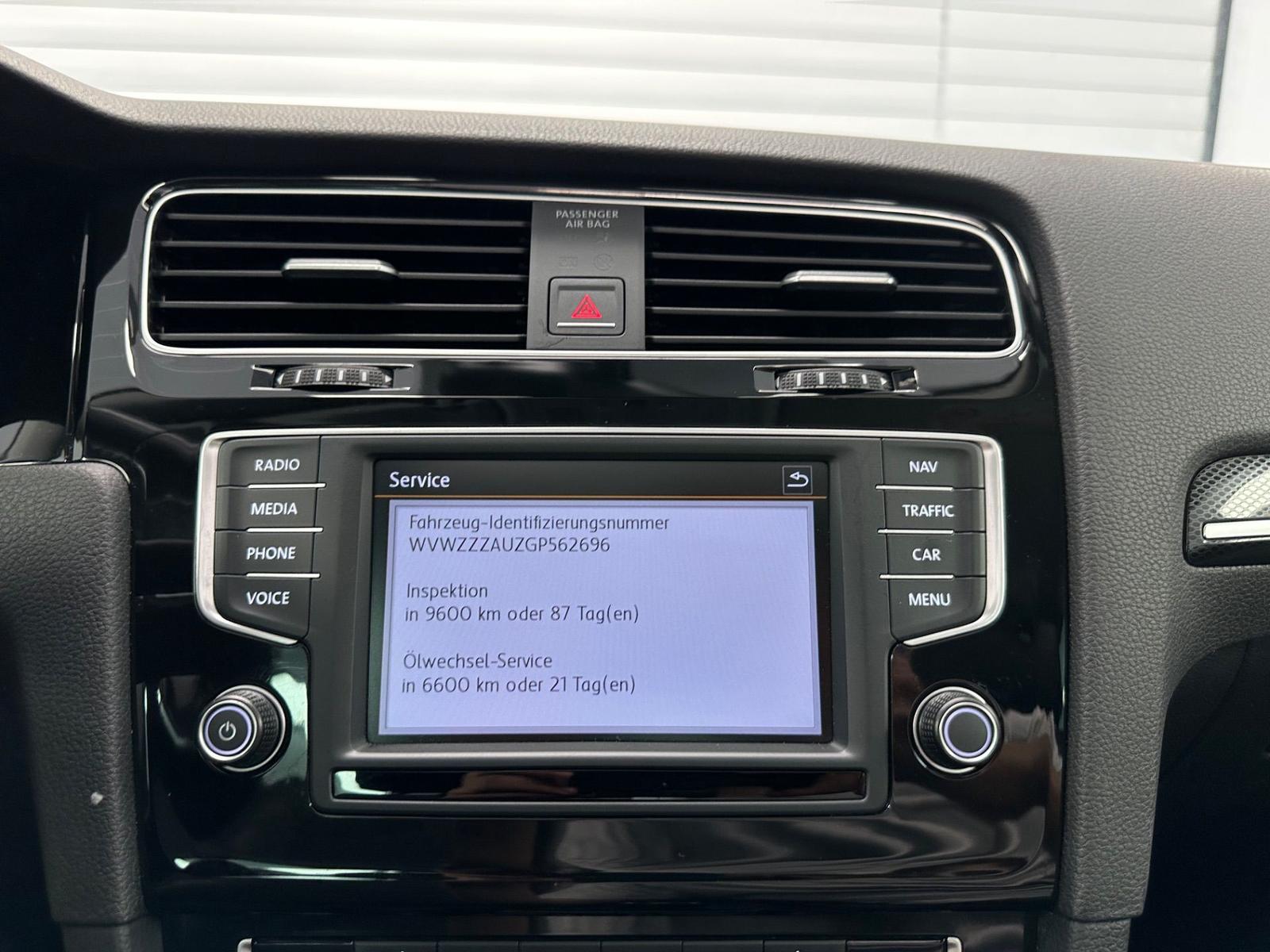 Volkswagen Golf VII Variant 1.4 TSI Highline Kamera Pano 