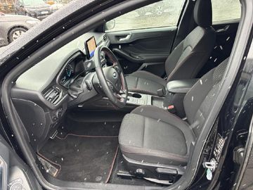 Ford Focus Turnier 1.5 Aut. ST-Line NaviLED