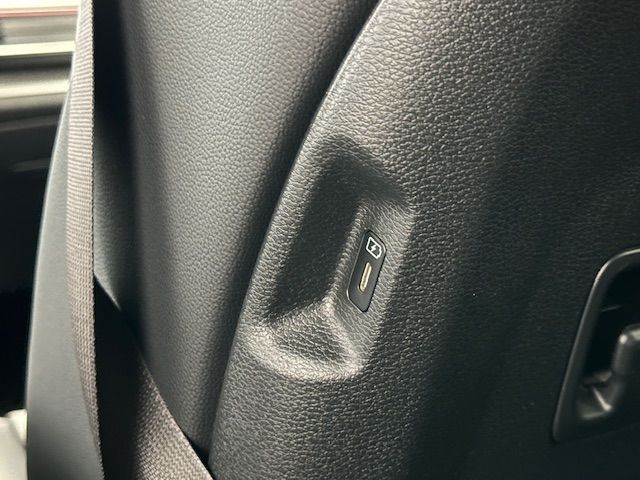 Fahrzeugabbildung Kia Sportage PHEV 4WD 1.6 T-GDI VerkehrszeichenERK