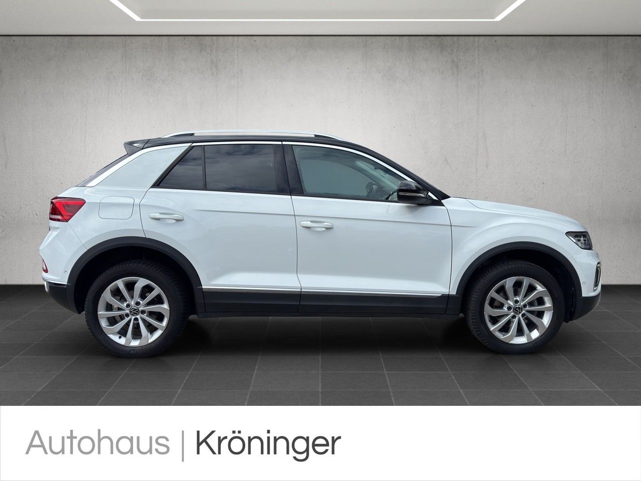 Volkswagen T-Roc 1.5 TSI Style AHK ACC Navigation foto 5