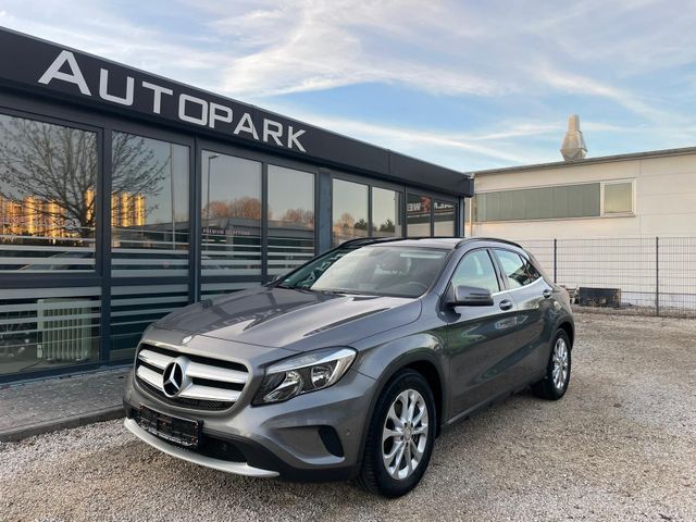 Mercedes-Benz GLA 200  CDI 4 Matic*Panorama*Automatik DCT 7*