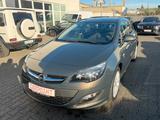 Opel Astra J Sports Tourer Active KLIMA/PDC/LED/SHZ - Opel Astra: Kombi, J