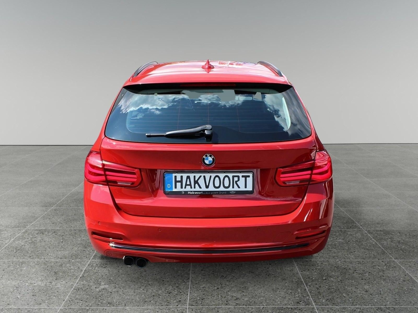 BMW 320d xDrive Touring Sport Line "AHK 17"LM Navi S