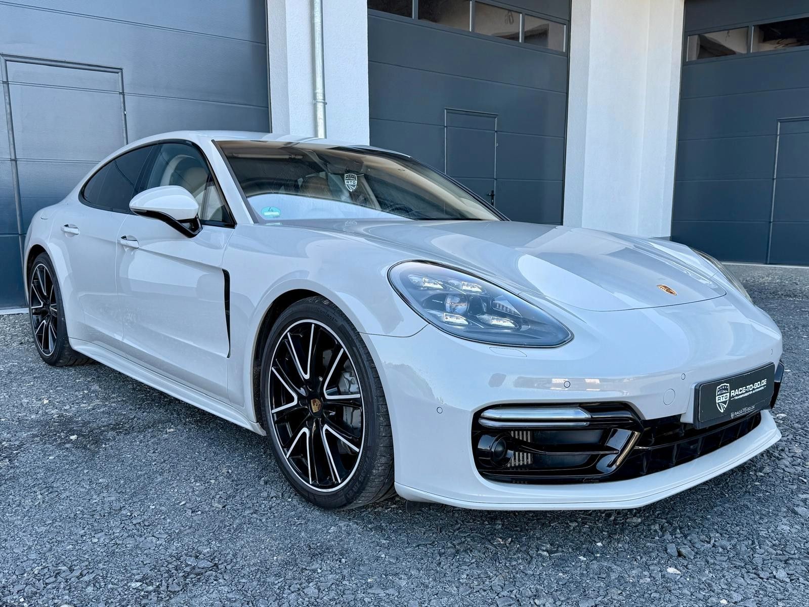 PORSCHE Panamera 4S *Kreide*SAGA*SportDesign*BOSE*Matrix