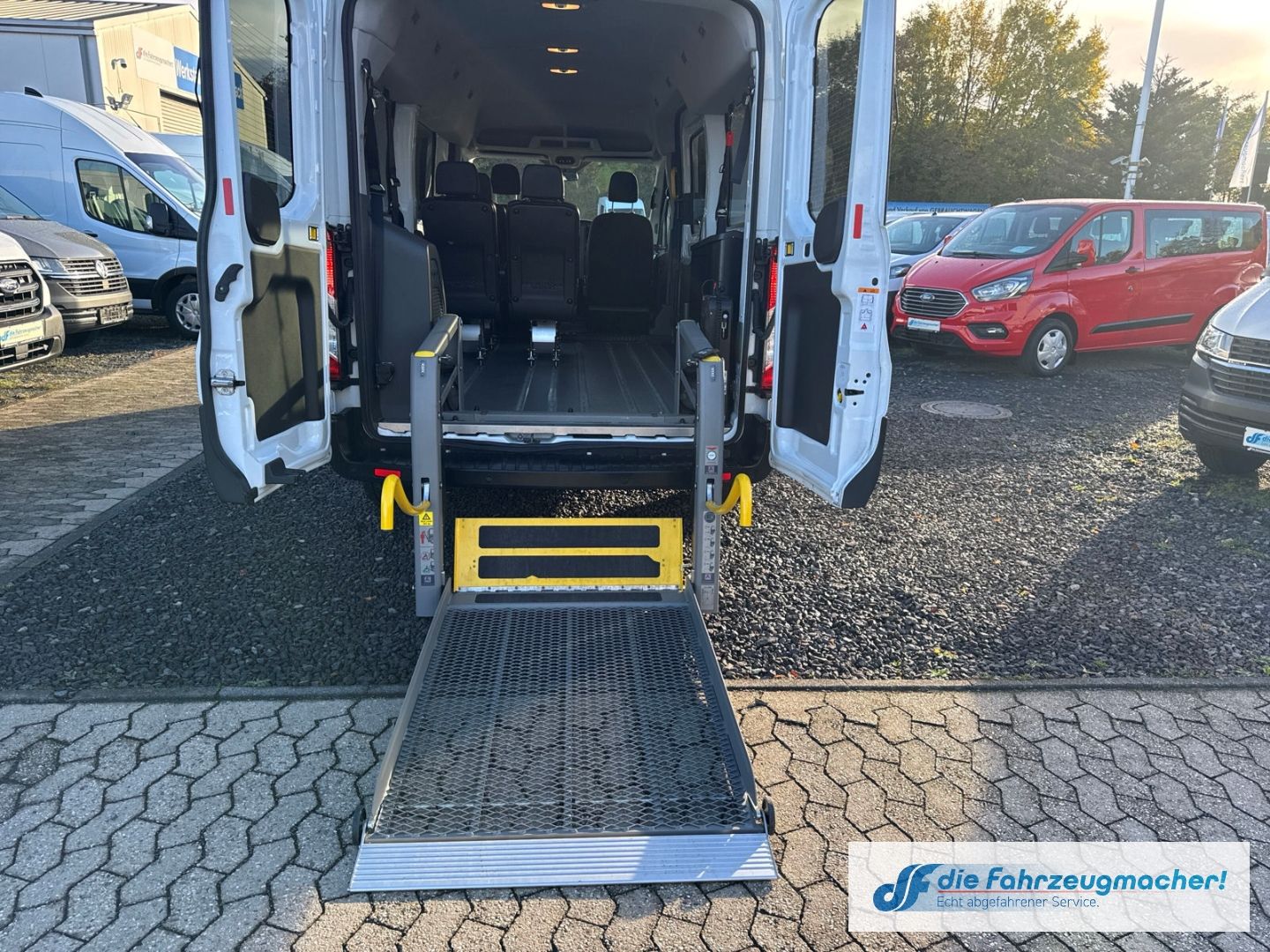 Fahrzeugabbildung Ford Transit Kombi 350 L3 Trend Notbremsass. Temp Tel