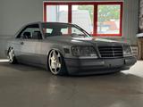 Mercedes-Benz Mercedes w124 E220 Coupé Automatik Leder L... - Mercedes-Benz E 220 mit Benzin-Antrieb: Sportwagen, Automatik