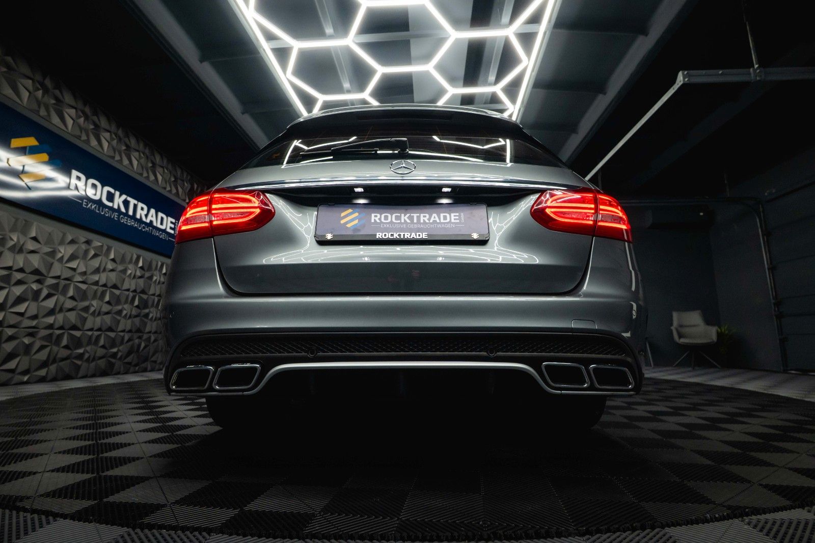 Fahrzeugabbildung Mercedes-Benz C 63 S T AMG Performance Carbon *LED*ACC*Kamera*
