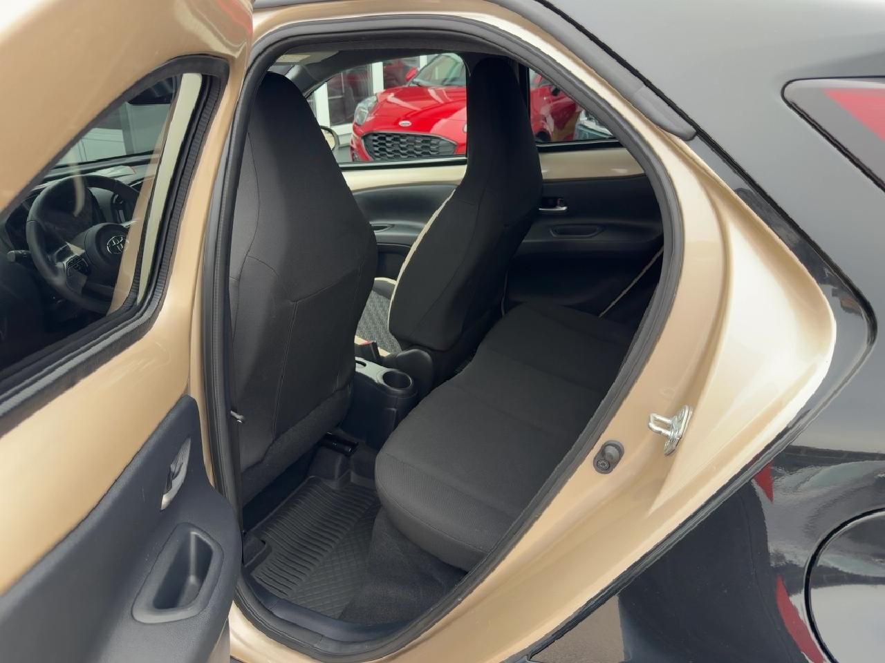 Fahrzeugabbildung Toyota Aygo X 1,0 Pulse *LED+CAM+SHZ+PDC+Navi *
