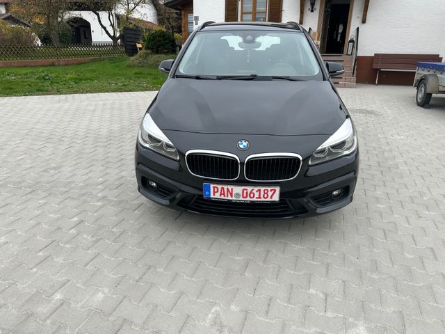 BMW 218 Baureihe 2 Active Tourer 218 i