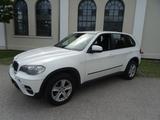 BMW X5 Baureihe X5 xDrive30d-2.Hand-AHK - BMW X5 aus 2011 mit Diesel-Antrieb