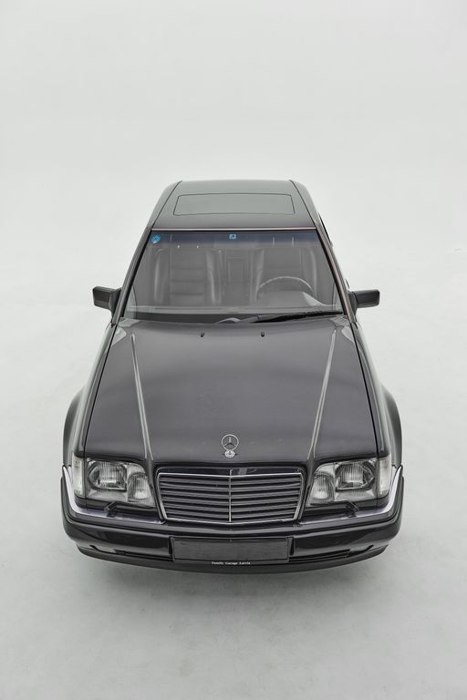 Mercedes-Benz E 500