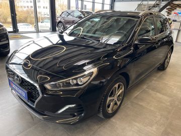 Hyundai i30 cw Premium *ACC*KAMERA*NAVI*SHZ*TEM*TOUCH*