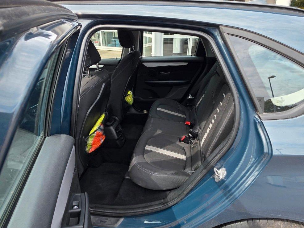 BMW 218 2015 — photo 12